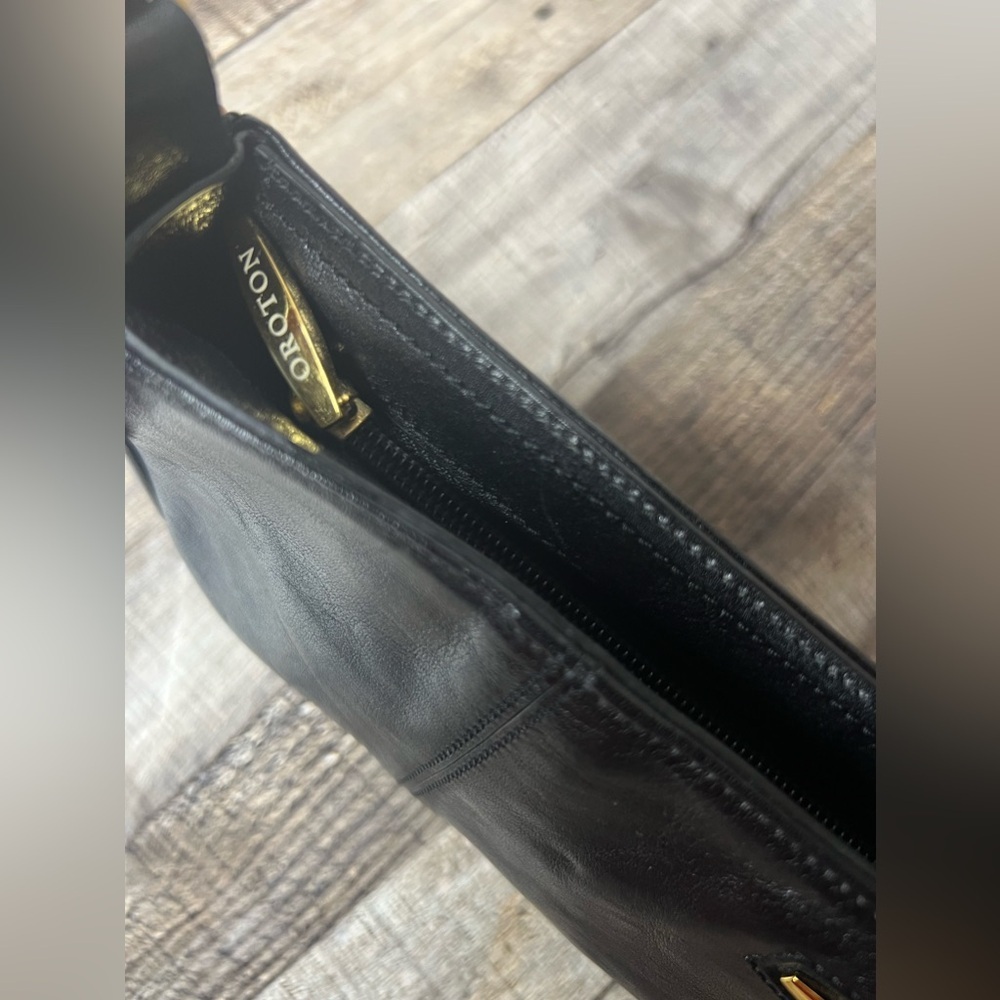 Oroton black leather shoulder handbag - Picture 10 of 15